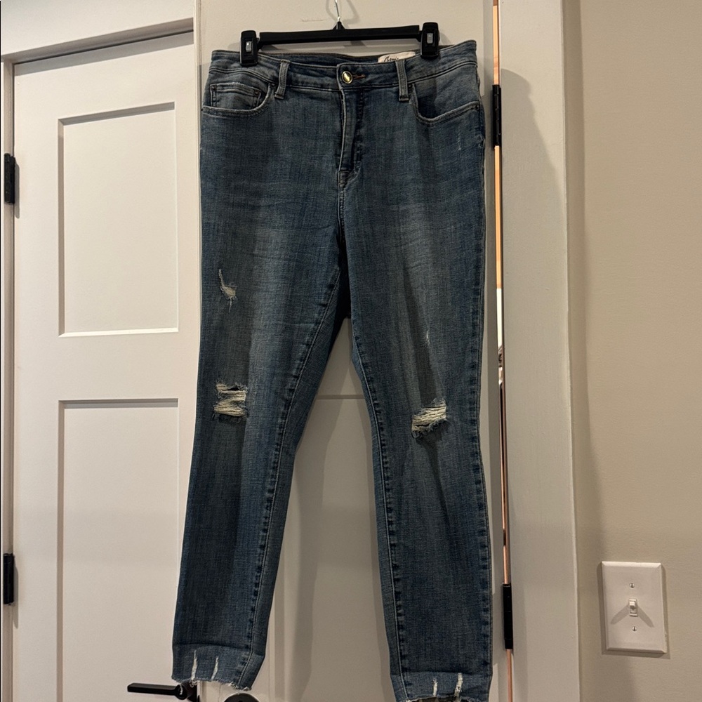 Women's Cosmic Blue Love Skinny Jeans in Distressed Blue